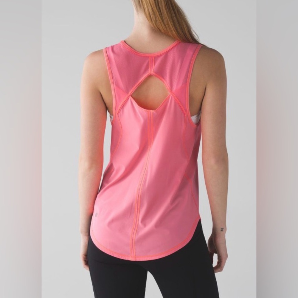 Lululemon Sculpt Tank | Coral Pink | Loose Fit Run Top